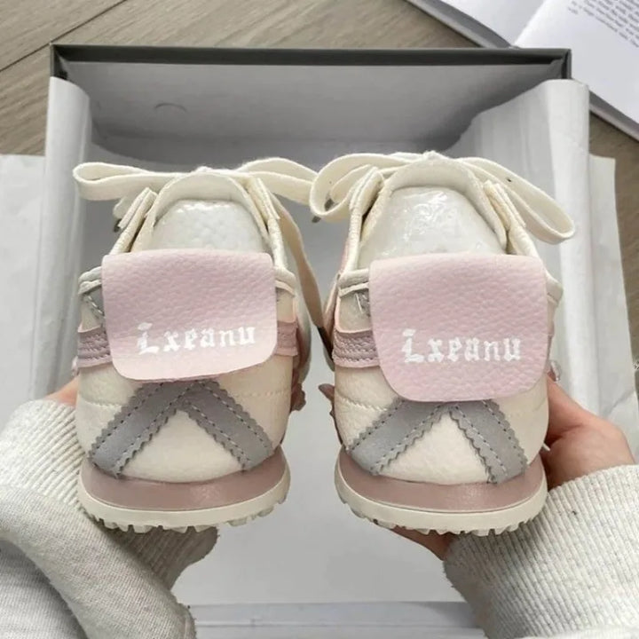 Fashionable Low-Top Women's Sneakers Summer 2025 New Style Casual White Vintage Versatile Athletic Shoes Comfortable Synthetic
