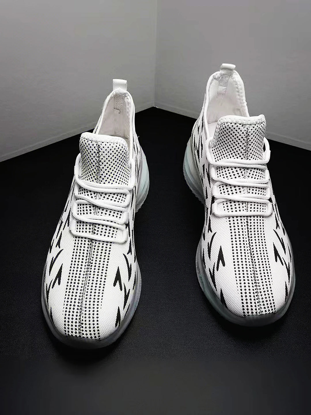 Men's sneakers new casual four season fashion thick sole anti slip versatile outdoor comfortable breathable casual sports shoes